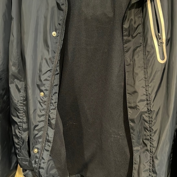 Ozark Trail Outdoor Equipment Men’s Navy Hooded Jacket - Picture 6 of 10